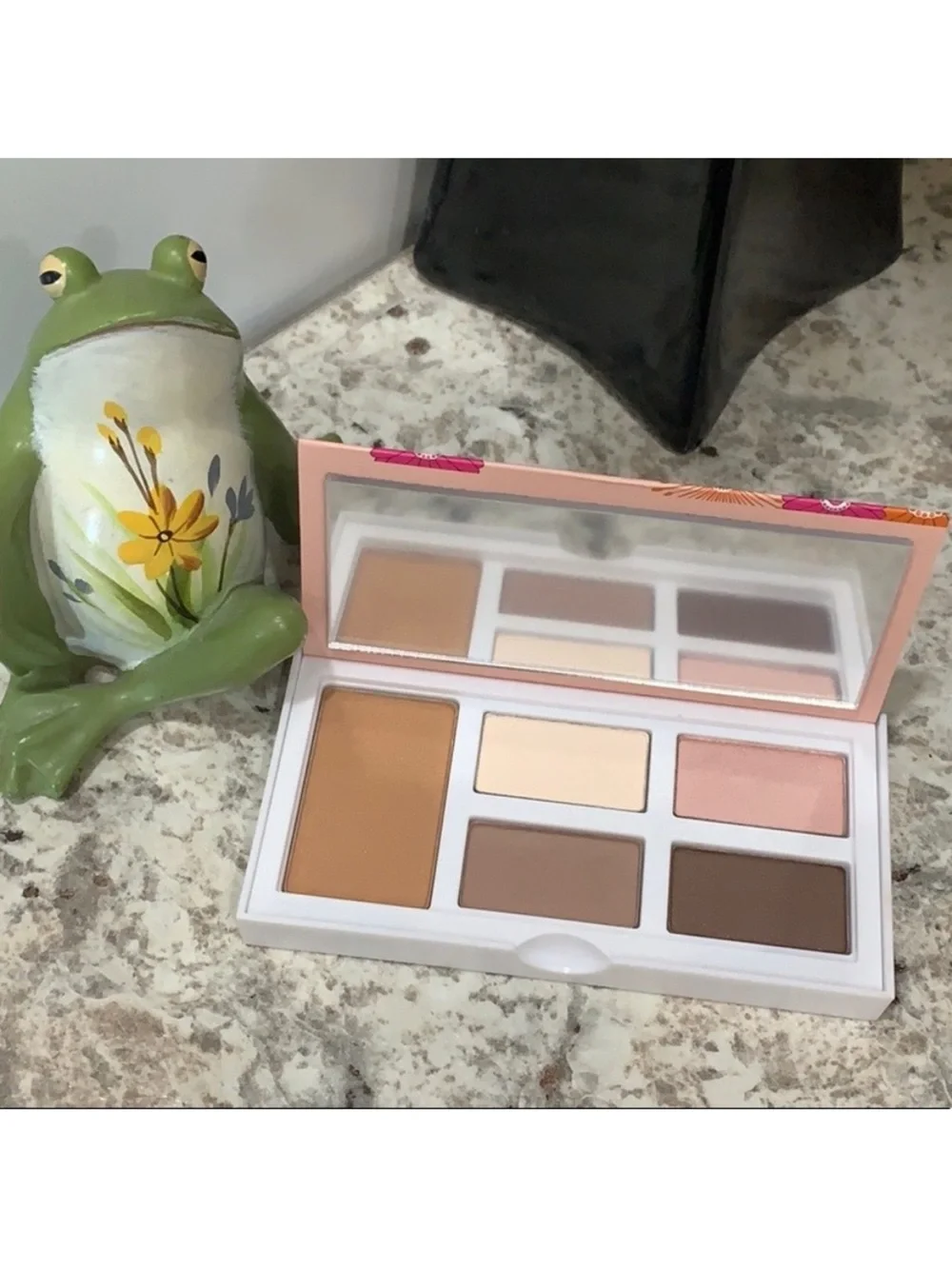 Clinique Limited Édition Shadow-Blush Palette 🌿🆕🌿